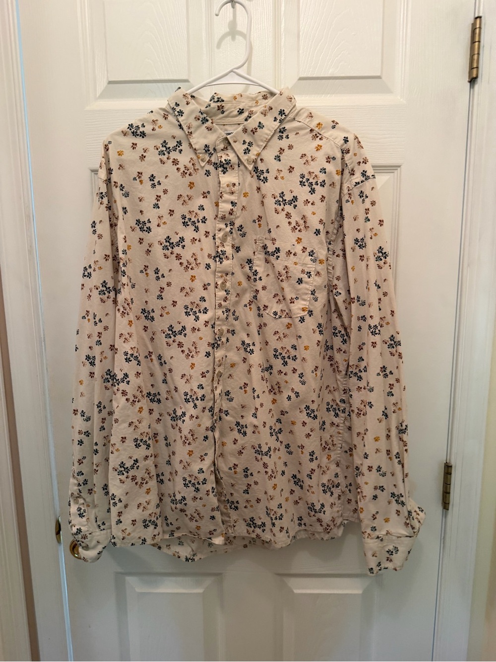 Sonoma Cream Floral Long-Sleeve Button-Down Shirt